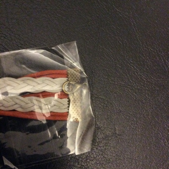 Frozen bracelet in orange & white - Picture 2 of 4